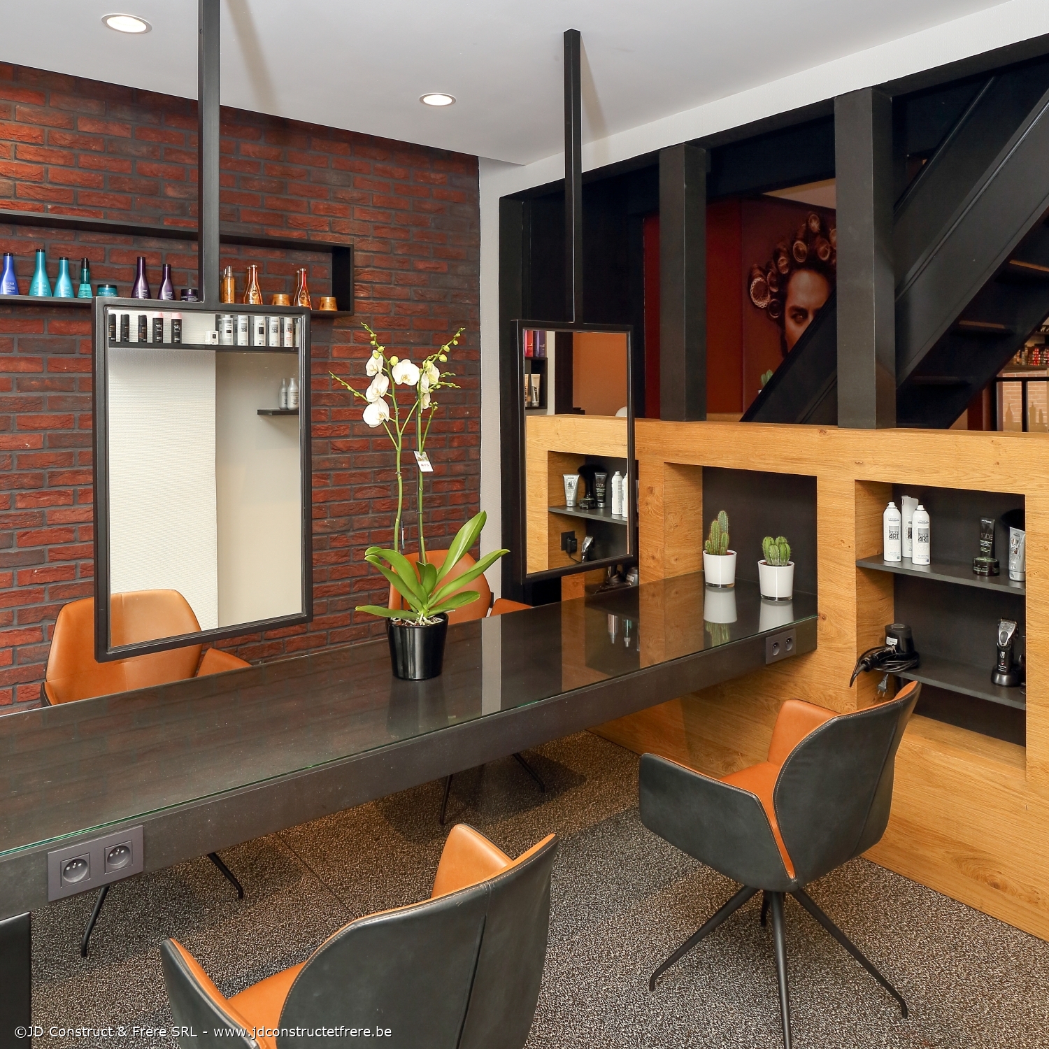 Du sol au plafond, en passant par les cloisons