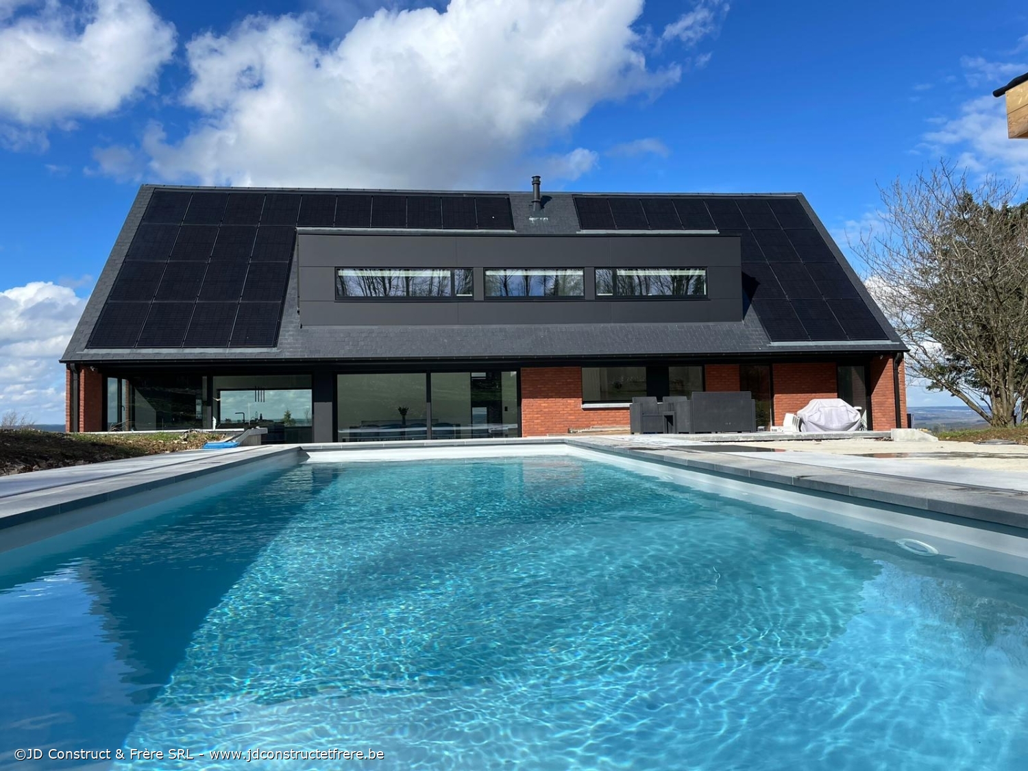 Votre piscine, de sa construction à son hivernage